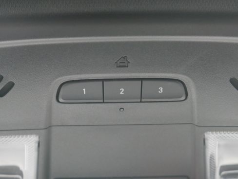 Certified 2024 Chevrolet Traverse LT AWD/4WD image 32