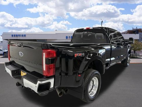 Certified 2025 Ford F350 Lariat w/ Lariat Ultimate Package AWD/4WD image 3