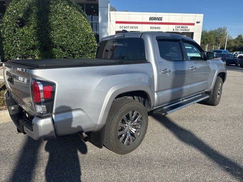 Used 2020 Toyota Tacoma Limited image 5