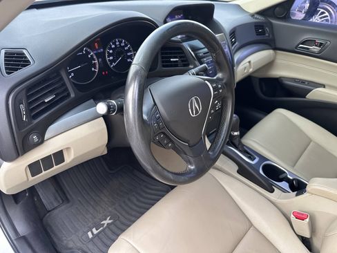 Used 2017 Acura ILX FWD image 12