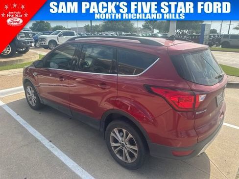Used 2019 Ford Escape SEL FWD image 8