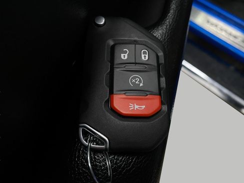 Used 2021 Jeep Wrangler Sport image 32