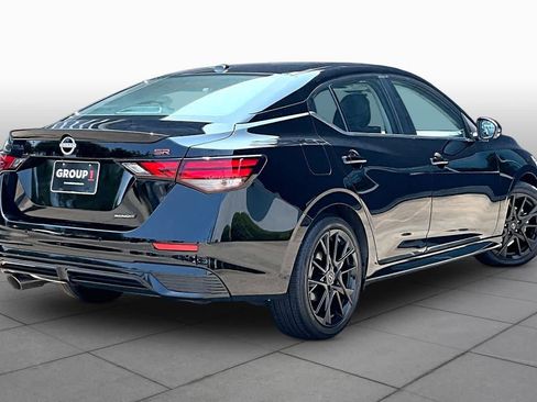 Certified 2025 Nissan Sentra SR w/ Midnight Edition FWD image 13