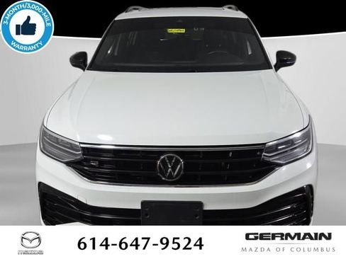 Used 2022 Volkswagen Tiguan SE R-Line image 3