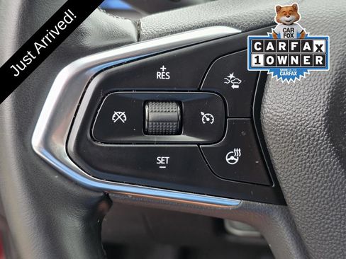 Used 2024 Chevrolet Trax LT w/ LT Convenience Package FWD image 22