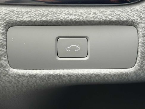 New 2026 Volvo XC60 B5 Ultra w/ Protection Package Premier image 35