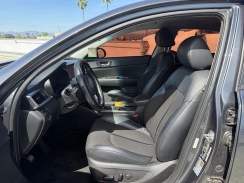 Used 2020 Kia Optima S image 5