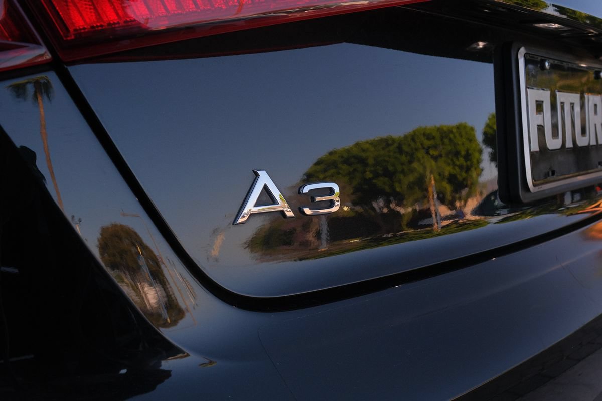 Used 2018 Audi A3 e-tron Premium FWD image 49