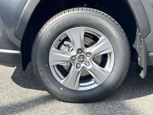 New 2025 Toyota RAV4 XLE image 5