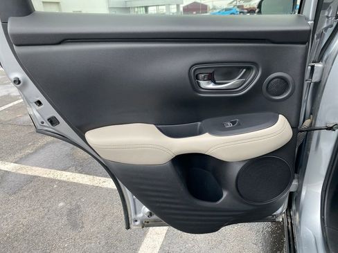 Used 2024 Honda HR-V EX-L image 16