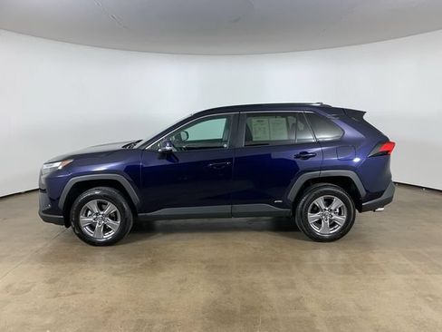 Used 2024 Toyota RAV4 XLE AWD/4WD image 16