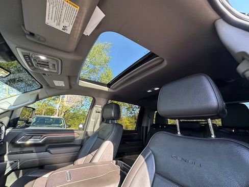 Used 2024 GMC Sierra 2500 Denali w/ Denali Reserve Package AWD/4WD image 27