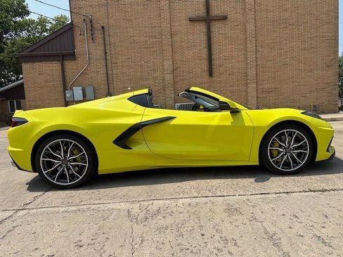 Used 2023 Chevrolet Corvette Stingray Premium Cpe w/ Z51 Performance Package RWD image 7