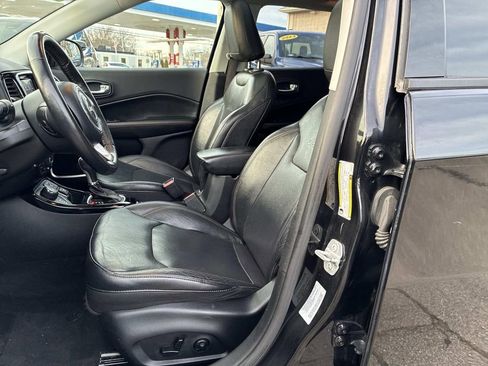 Used 2017 Jeep Compass Limited w/ Navigation Group image 21