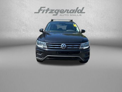 Used 2019 Volkswagen Tiguan SE w/ Panoramic Sunroof Package AWD/4WD image 2