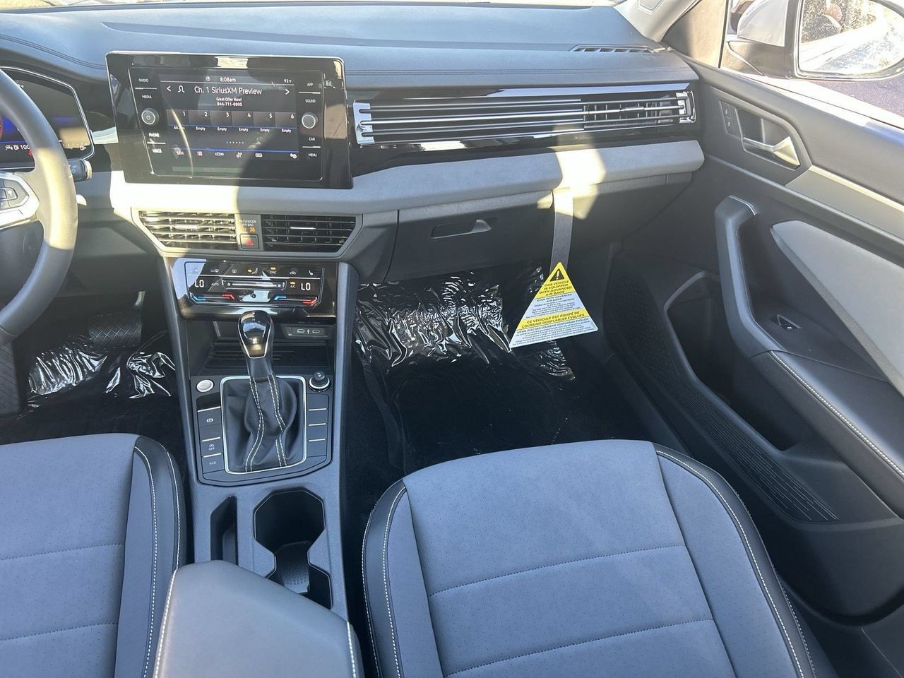 New 2026 Volkswagen Jetta SE FWD image 12