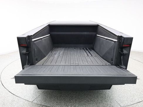 Used 2024 Tesla Cybertruck AWD Crew Cab image 23