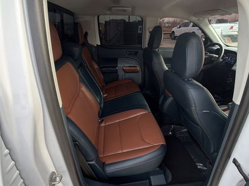 Used 2022 Ford Maverick Lariat image 14