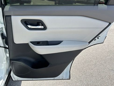 Certified 2024 Nissan Rogue SL w/ SL Premium Package FWD image 46