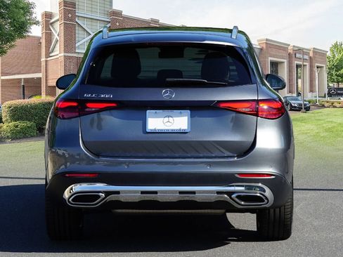 Used 2023 Mercedes-Benz GLC 300 image 5