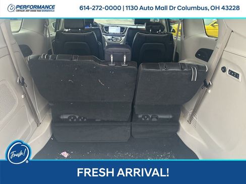 Used 2022 Chrysler Pacifica Limited image 14
