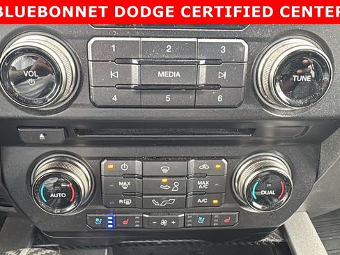 Used 2018 Ford F150 Raptor w/ Equipment Group 802A Luxury image 19