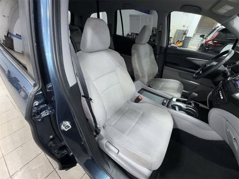 Used 2019 Honda Pilot LX image 16