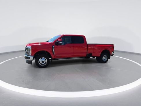 Used 2023 Ford F350 Lariat w/ Lariat Ultimate Package AWD/4WD image 4