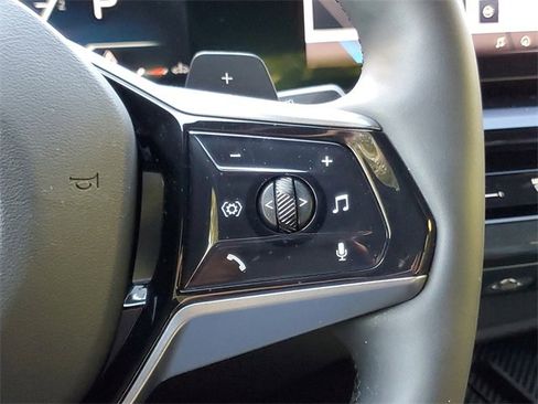 Used 2025 BMW 530i image 23