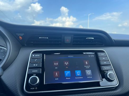 Used 2025 Nissan Kicks Play S FWD image 22