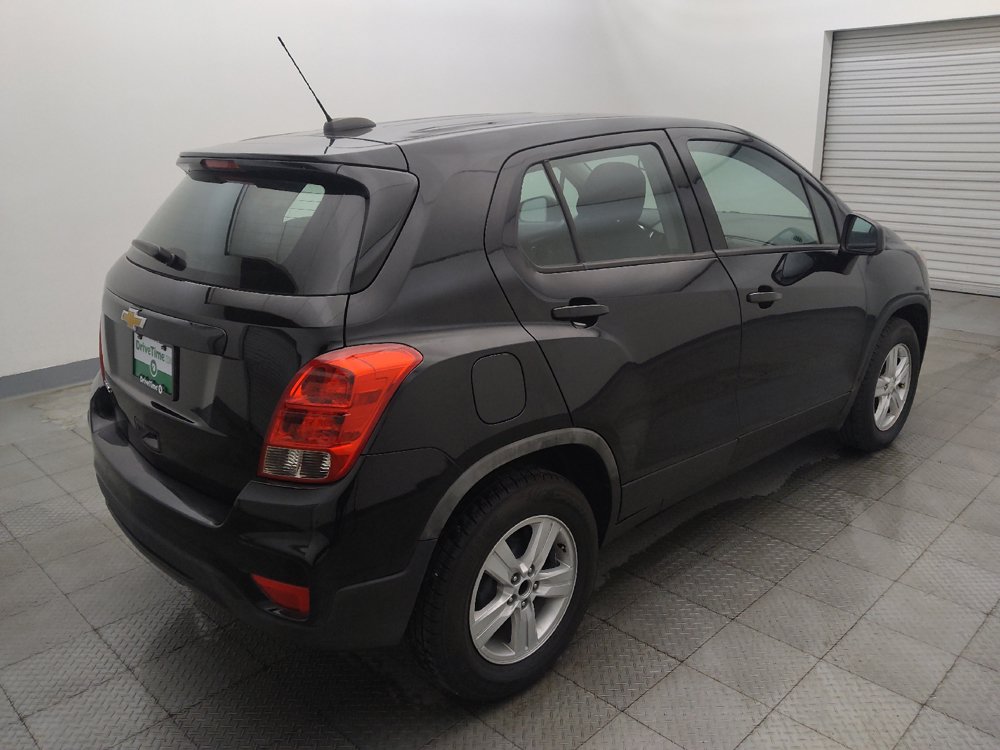 Used 2021 Chevrolet Trax LS FWD image 9