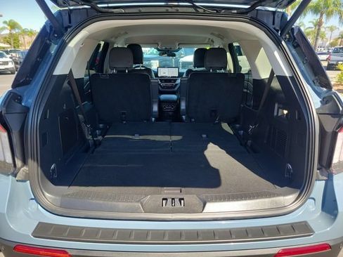 Used 2026 Ford Explorer Active w/ Active Comfort Package RWD image 28