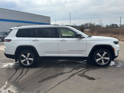 Used 2021 Jeep Grand Cherokee L Limited w/ Luxury Tech Group II image 7