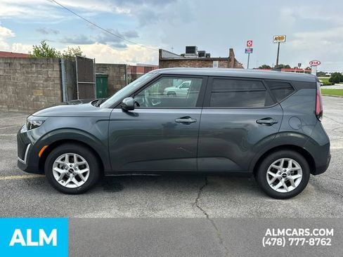 Used 2025 Kia Soul LX w/ LX Technology Package FWD image 9