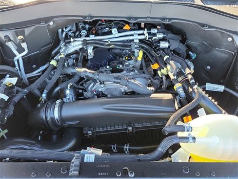 Used 2025 Ford Explorer Active image 31