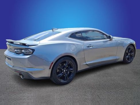Used 2019 Chevrolet Camaro SS RWD image 4