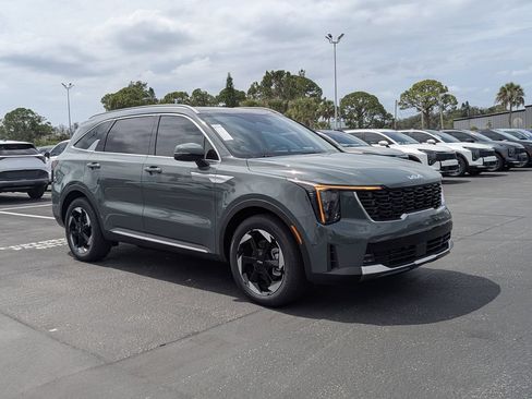 New 2026 Kia Sorento EX FWD image 2