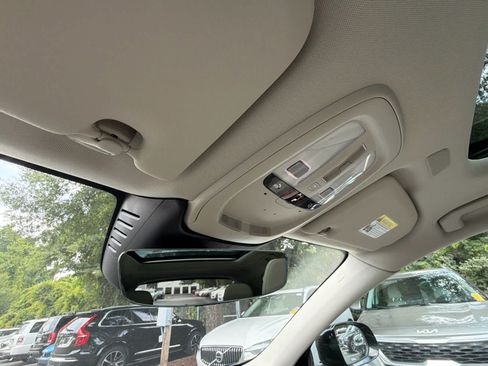 Certified 2024 Volvo XC60 B5 Plus AWD/4WD image 71