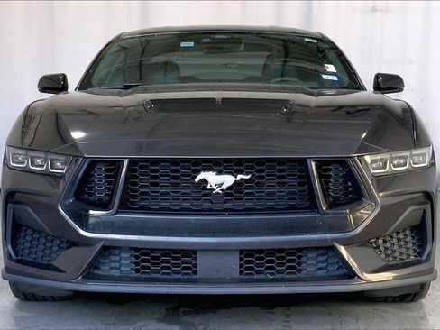 Used 2024 Ford Mustang GT Premium image 3