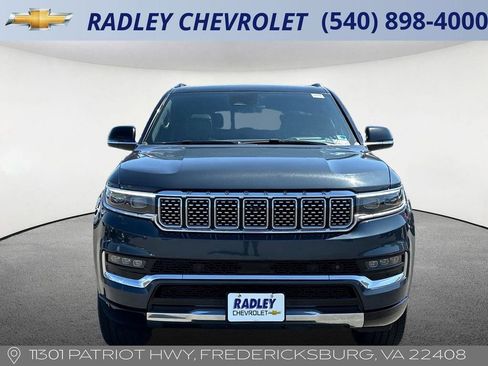 Used 2024 Jeep Grand Wagoneer L Series III AWD/4WD image 32