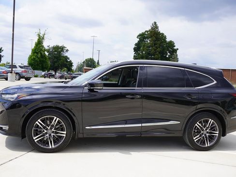 Used 2025 Acura MDX SH-AWD w/ Advance Package image 3