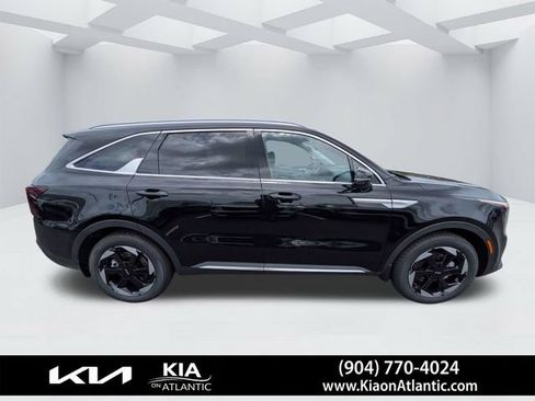 New 2026 Kia Sorento EX FWD image 2
