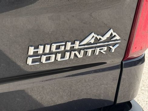 Used 2022 Chevrolet Silverado 1500 High Country RWD image 9