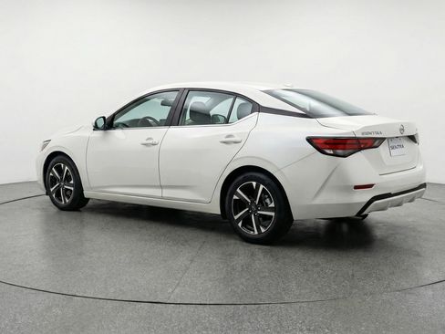 Used 2025 Nissan Sentra SV FWD image 6