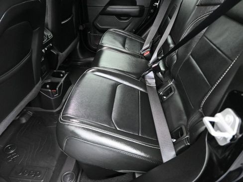 Used 2022 Jeep Gladiator Overland w/ Popular Equipment Package image 33