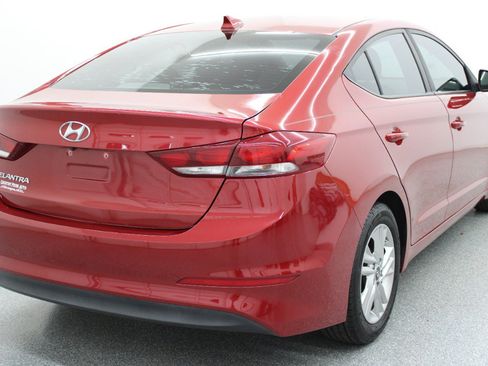 Used 2017 Hyundai Elantra SE FWD image 5