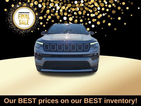 Used 2022 Jeep Compass Limited w/ Elite Group image 3