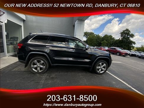 Used 2012 Jeep Grand Cherokee Overland AWD/4WD image 7