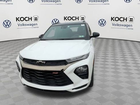 Used 2021 Chevrolet TrailBlazer RS w/ Sun and Liftgate Package image 6