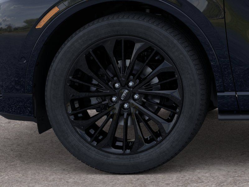 New 2025 Lincoln Corsair Grand Touring w/ Equipment Group 302A AWD/4WD image 19